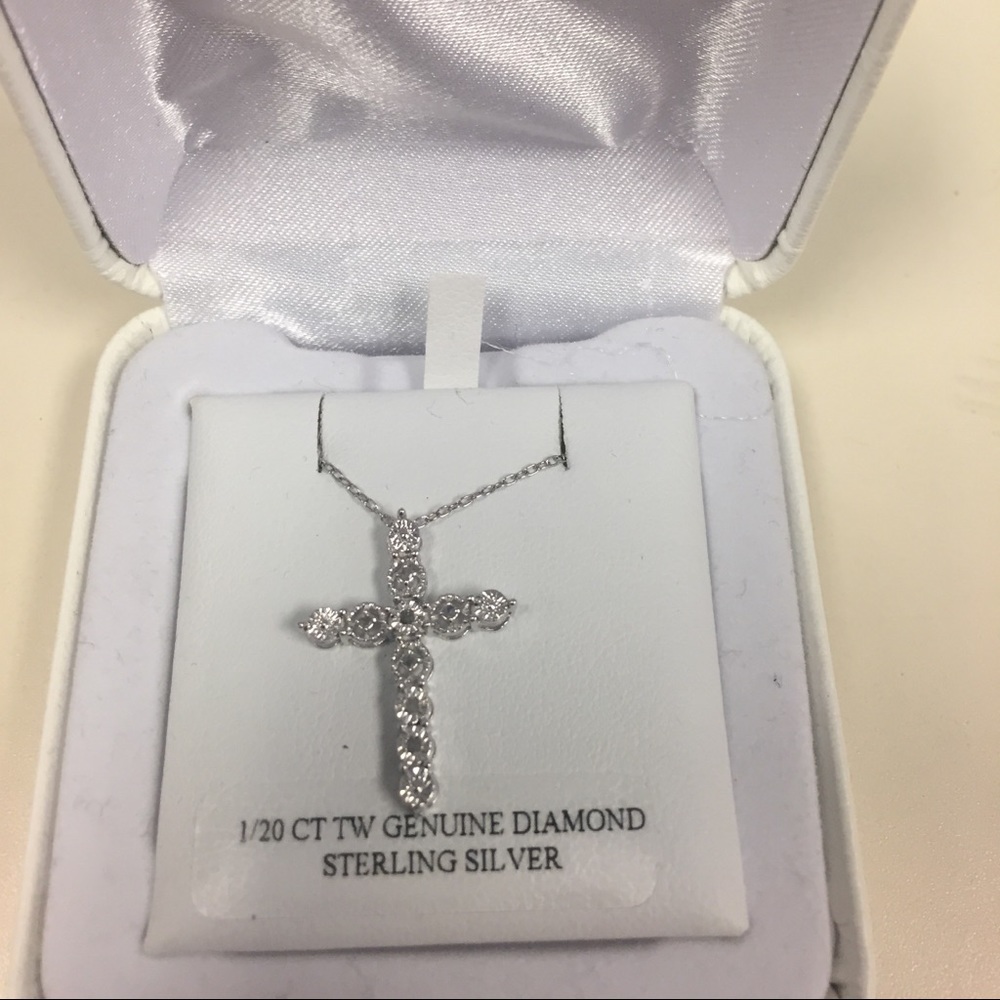 Elegant Cross Necklace